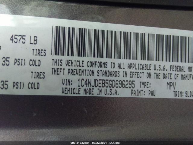 Photo 8 VIN: 1C4NJDEB5GD696295 - JEEP COMPASS 