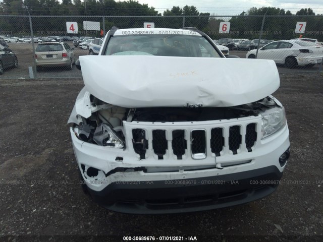 Photo 5 VIN: 1C4NJDEB6CD611832 - JEEP COMPASS 