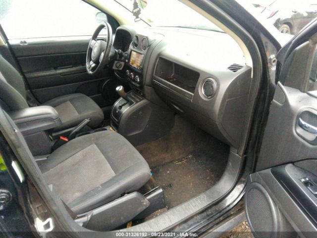 Photo 4 VIN: 1C4NJDEB6DD196240 - JEEP COMPASS 