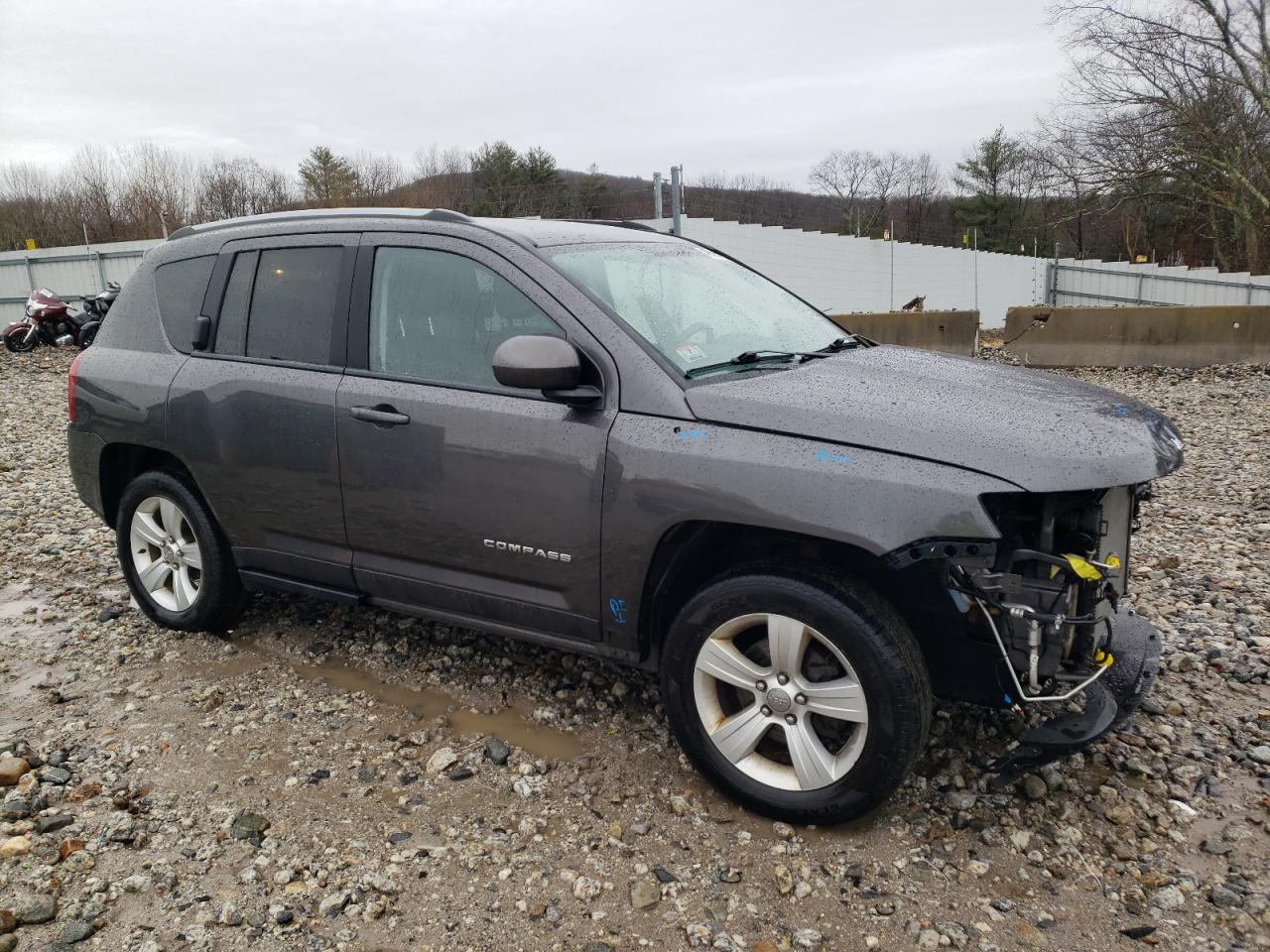 Photo 3 VIN: 1C4NJDEB6GD663421 - JEEP COMPASS 