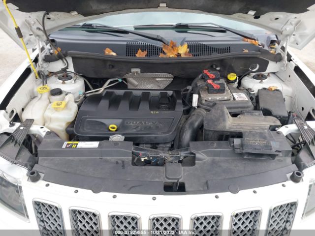 Photo 9 VIN: 1C4NJDEB6GD810451 - JEEP COMPASS 