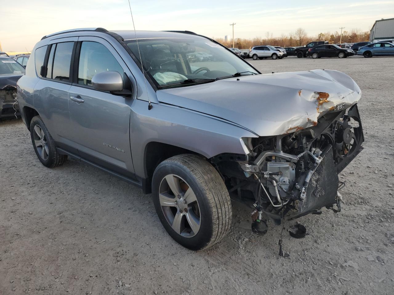 Photo 3 VIN: 1C4NJDEB6HD113055 - JEEP COMPASS 