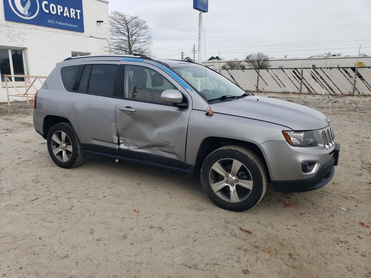 Photo 3 VIN: 1C4NJDEB6HD129708 - JEEP COMPASS 