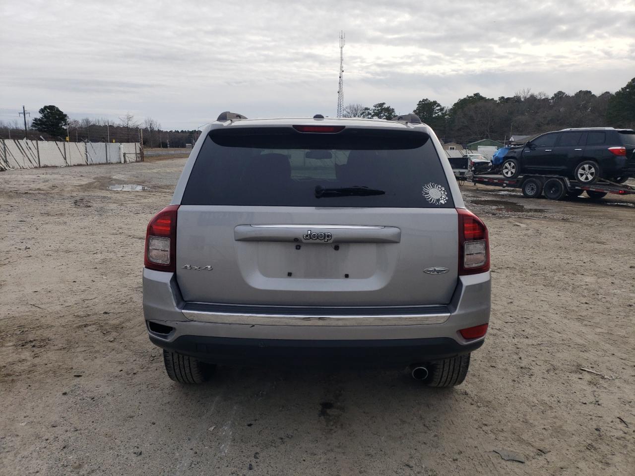 Photo 5 VIN: 1C4NJDEB6HD129708 - JEEP COMPASS 