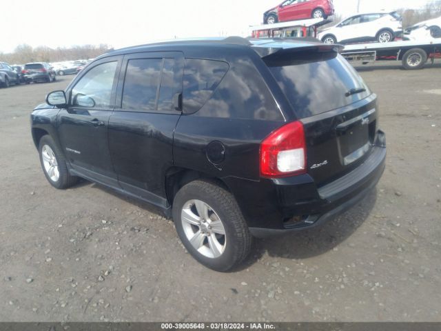 Photo 2 VIN: 1C4NJDEB7CD655550 - JEEP COMPASS 