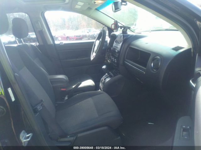 Photo 4 VIN: 1C4NJDEB7CD655550 - JEEP COMPASS 