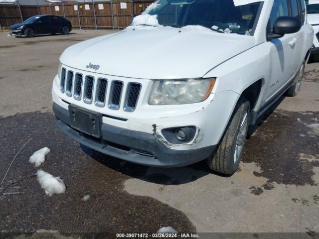 Photo 5 VIN: 1C4NJDEB7DD164381 - JEEP COMPASS 