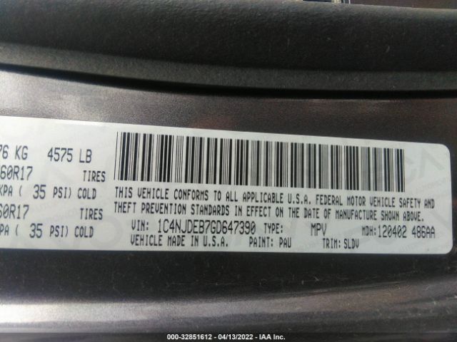 Photo 8 VIN: 1C4NJDEB7GD647390 - JEEP COMPASS 