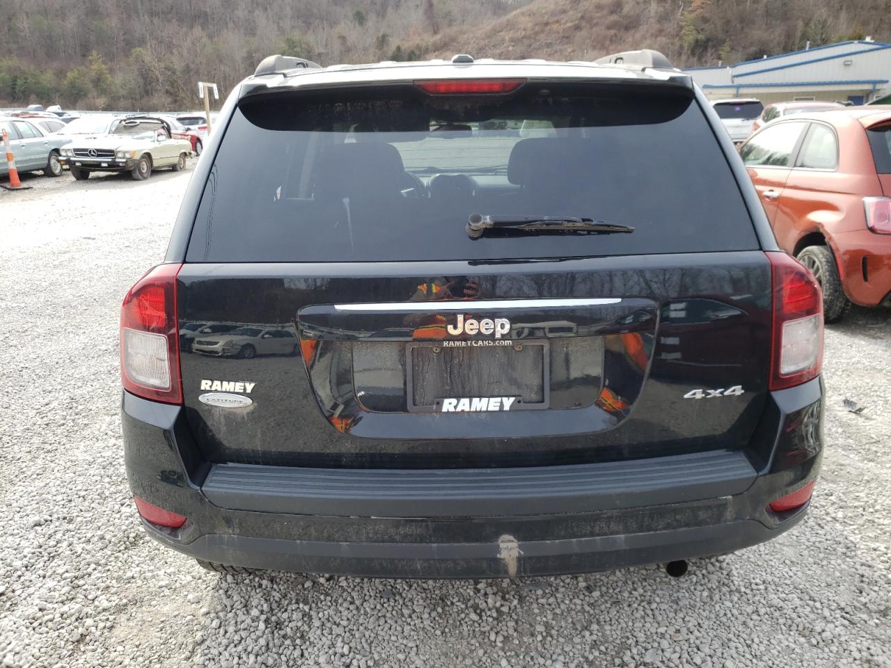 Photo 5 VIN: 1C4NJDEB7GD687288 - JEEP COMPASS 