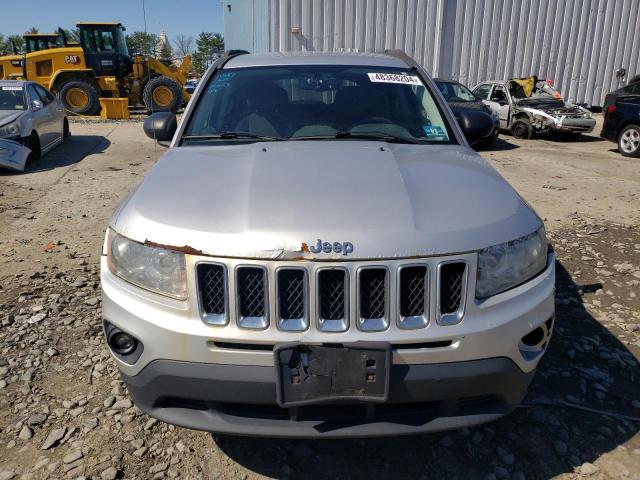 Photo 4 VIN: 1C4NJDEB8DD207657 - JEEP COMPASS 