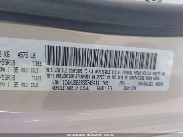 Photo 8 VIN: 1C4NJDEB8GD745411 - JEEP COMPASS 