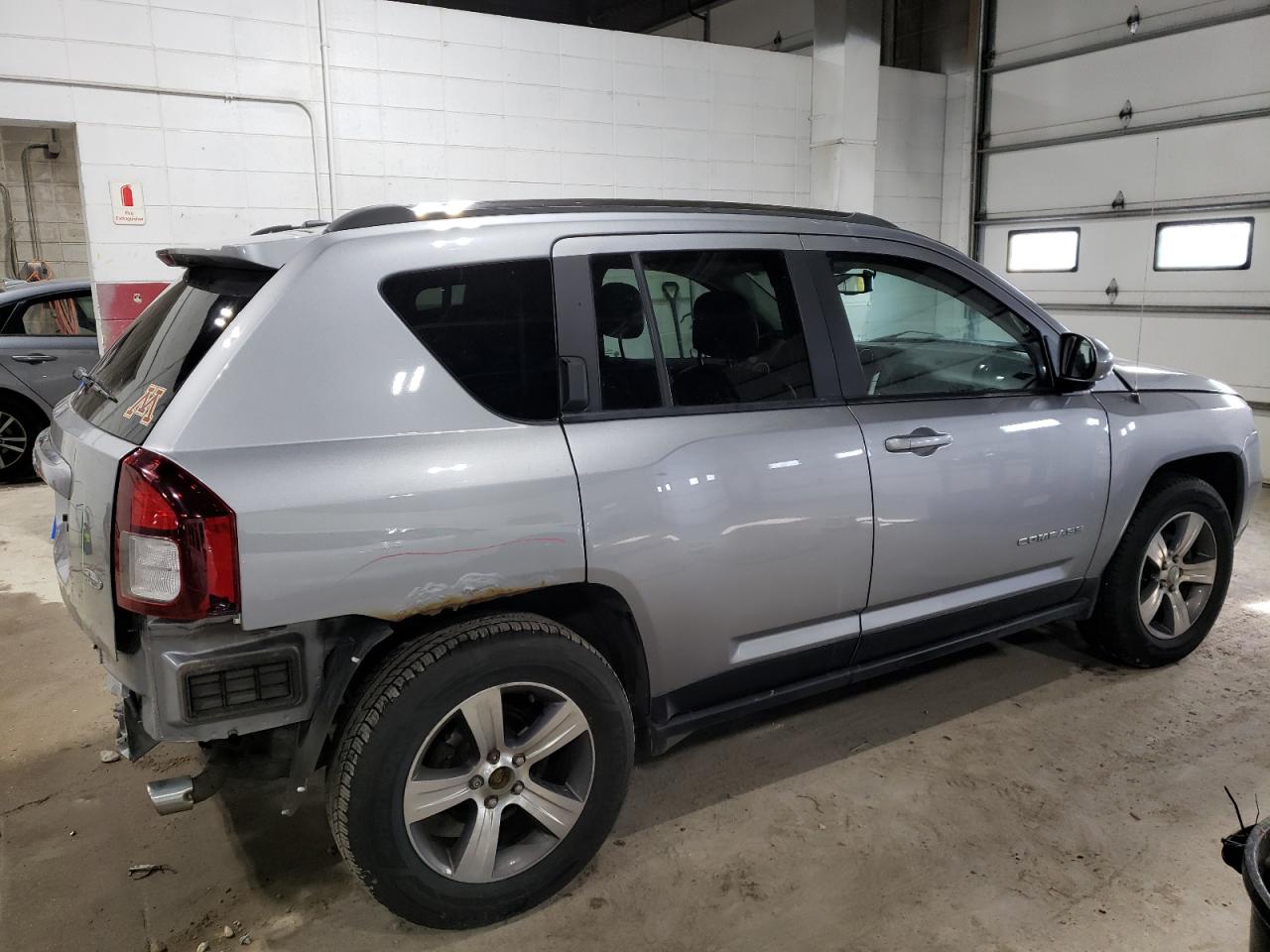 Photo 2 VIN: 1C4NJDEB8HD129323 - JEEP COMPASS 