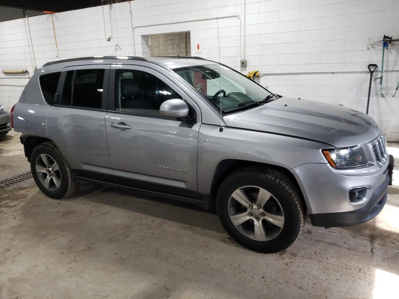 Photo 3 VIN: 1C4NJDEB8HD129323 - JEEP COMPASS 