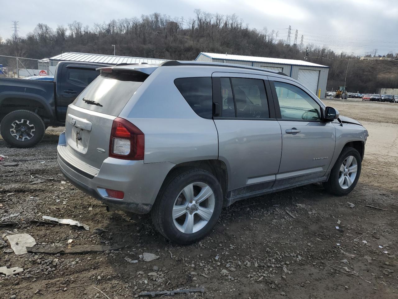 Photo 2 VIN: 1C4NJDEB8HD204702 - JEEP COMPASS 