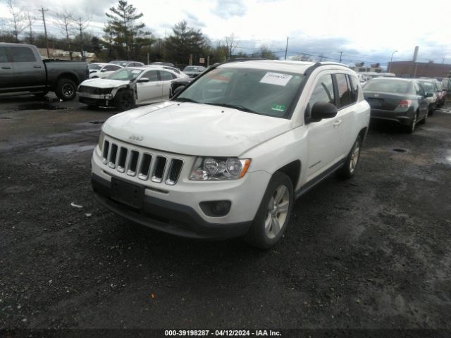 Photo 1 VIN: 1C4NJDEB9CD564411 - JEEP COMPASS 