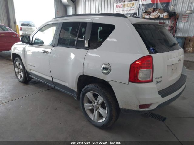 Photo 2 VIN: 1C4NJDEB9DD234575 - JEEP COMPASS 