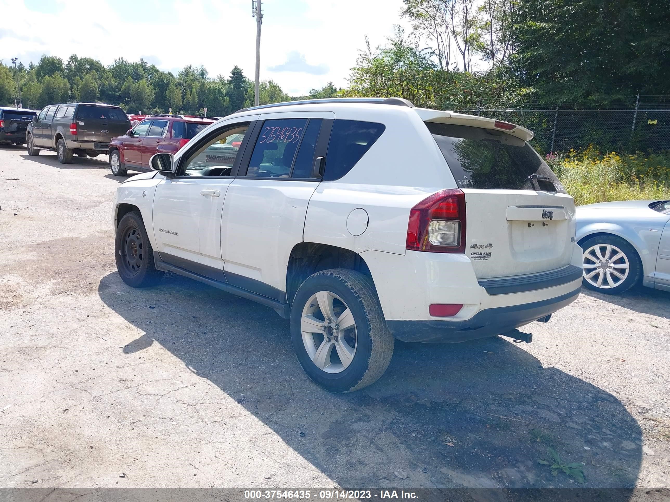 Photo 2 VIN: 1C4NJDEB9ED846082 - JEEP COMPASS 