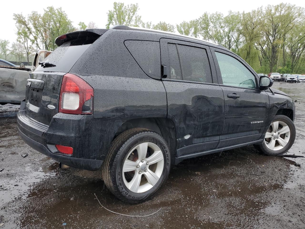 Photo 2 VIN: 1C4NJDEB9FD125715 - JEEP COMPASS 