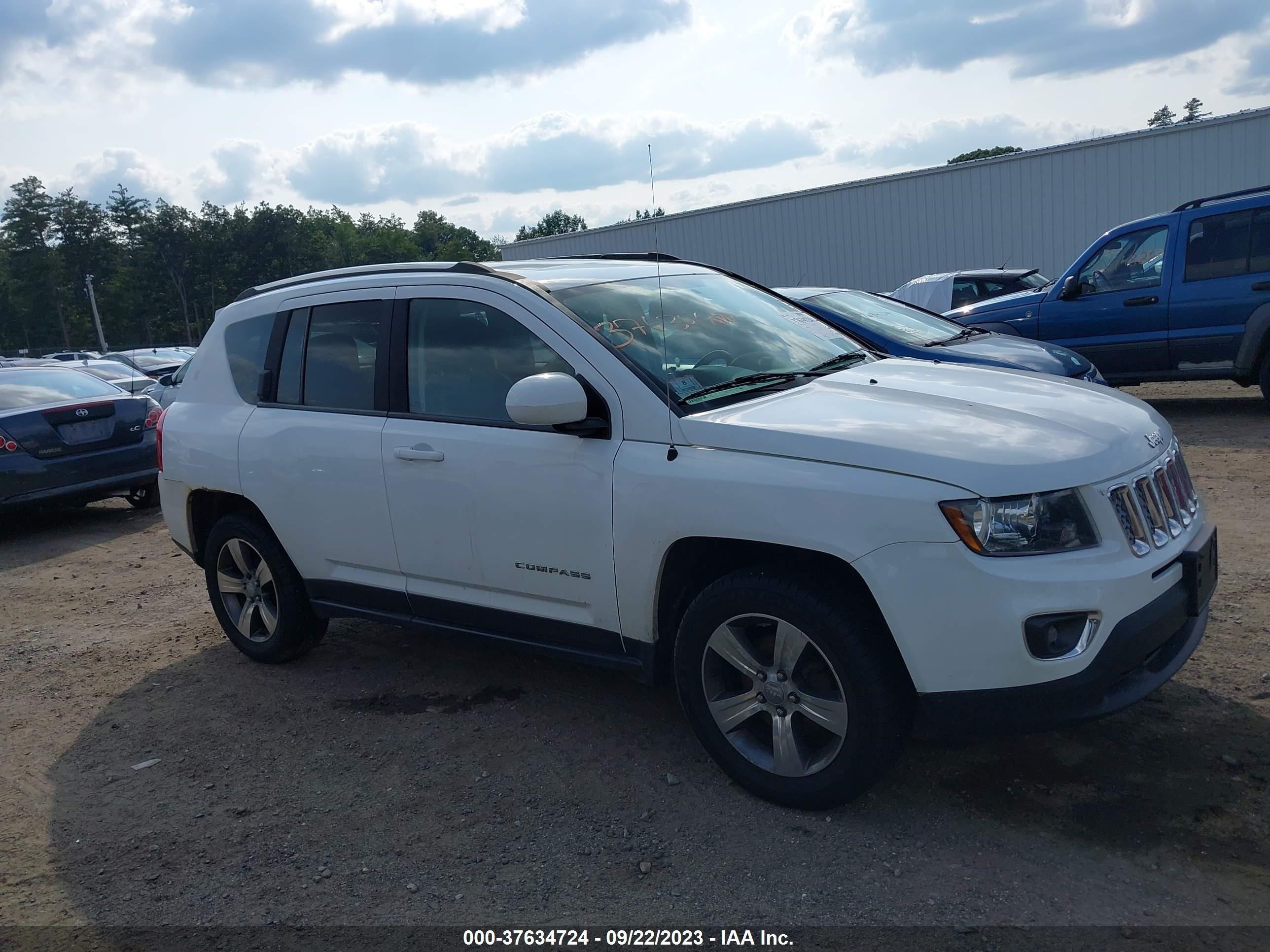 Photo 11 VIN: 1C4NJDEB9GD708822 - JEEP COMPASS 