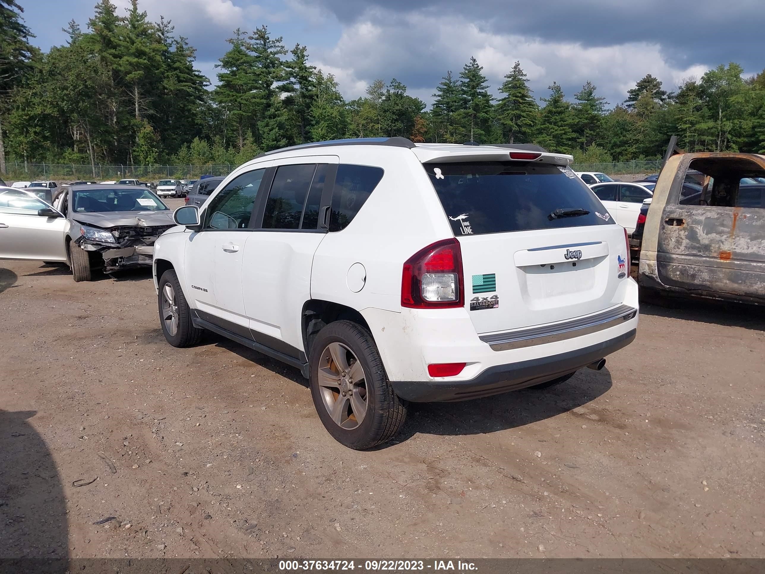 Photo 2 VIN: 1C4NJDEB9GD708822 - JEEP COMPASS 