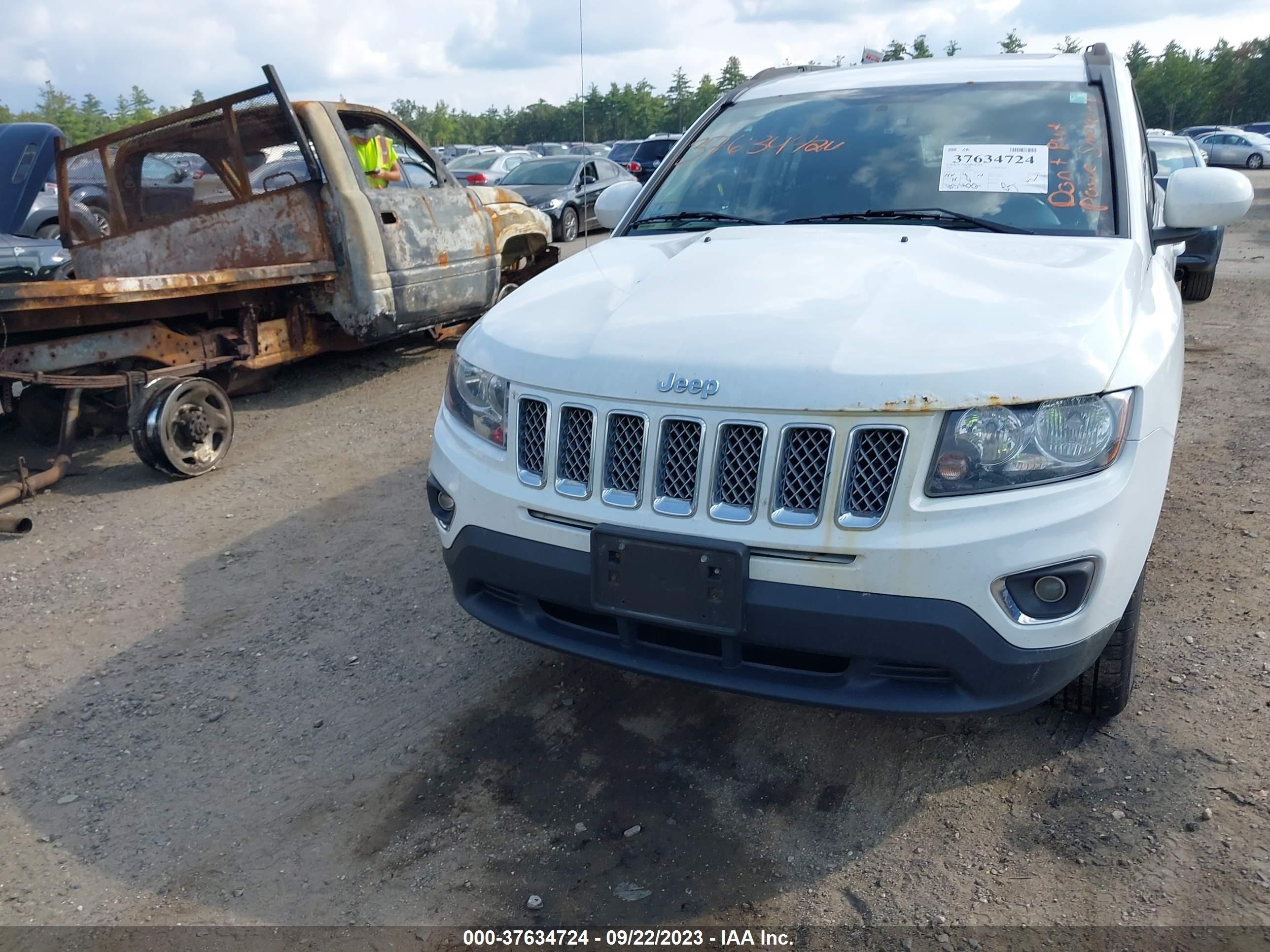 Photo 5 VIN: 1C4NJDEB9GD708822 - JEEP COMPASS 