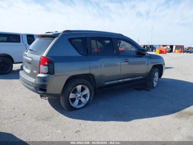 Photo 3 VIN: 1C4NJDEBXCD624261 - JEEP COMPASS 