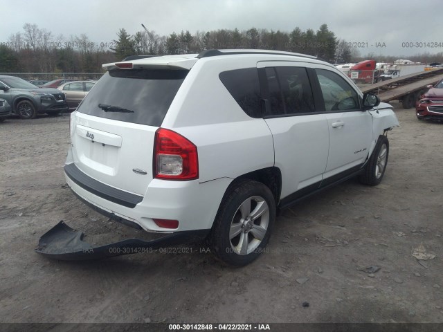 Photo 3 VIN: 1C4NJDEBXCD633347 - JEEP COMPASS 