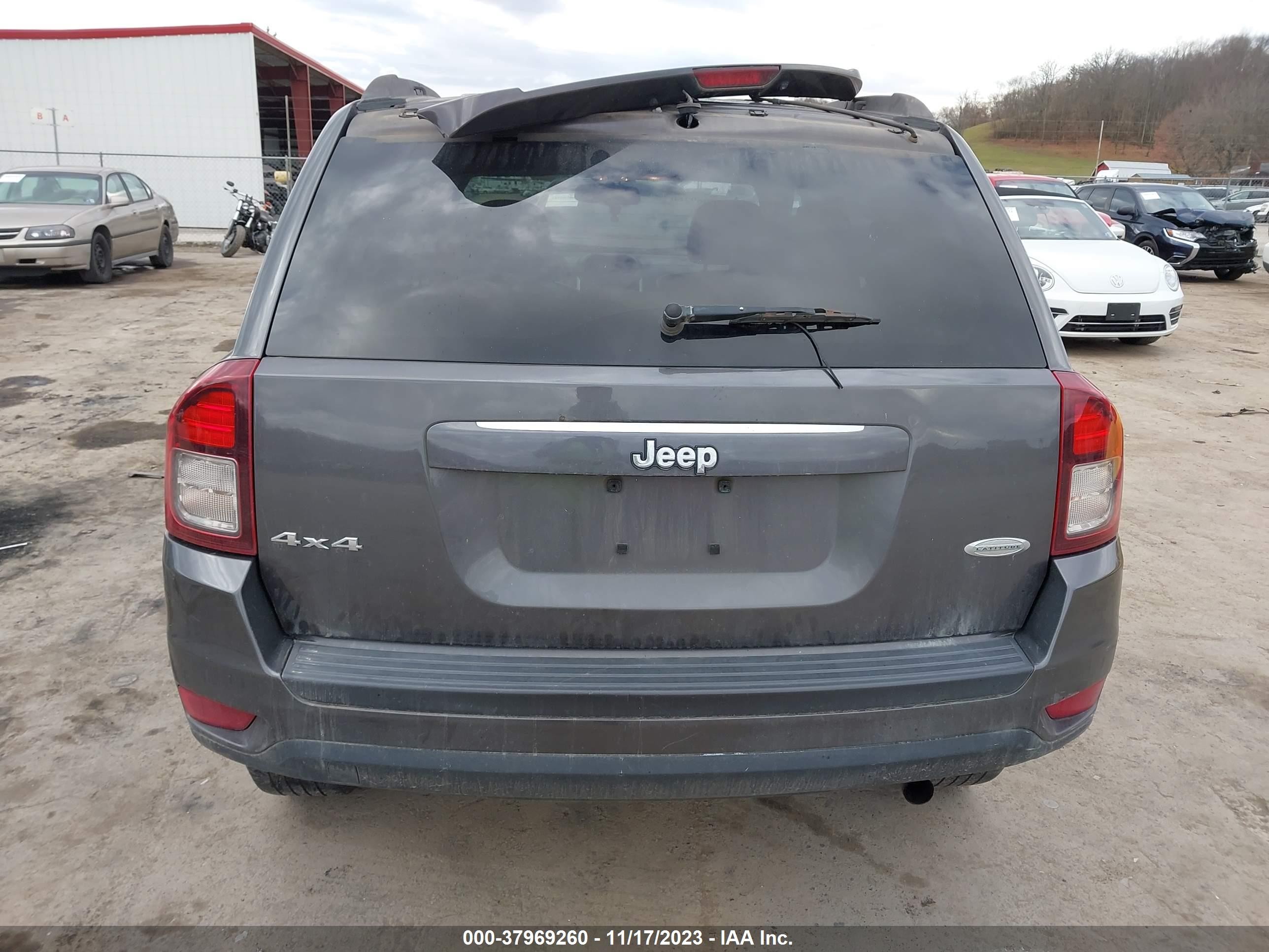 Photo 15 VIN: 1C4NJDEBXFD125870 - JEEP COMPASS 