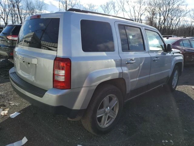 Photo 2 VIN: 1C4NJPBA0CD594460 - JEEP PATRIOT SP 