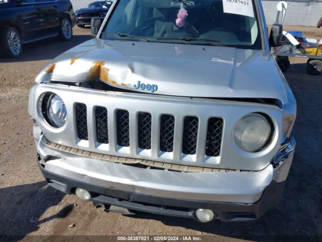 Photo 5 VIN: 1C4NJPBA0CD665124 - JEEP PATRIOT 