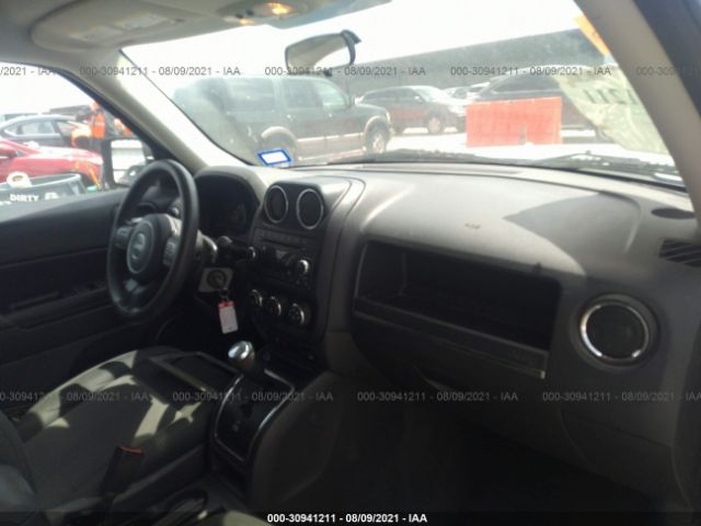 Photo 4 VIN: 1C4NJPBA0CD672803 - JEEP PATRIOT 