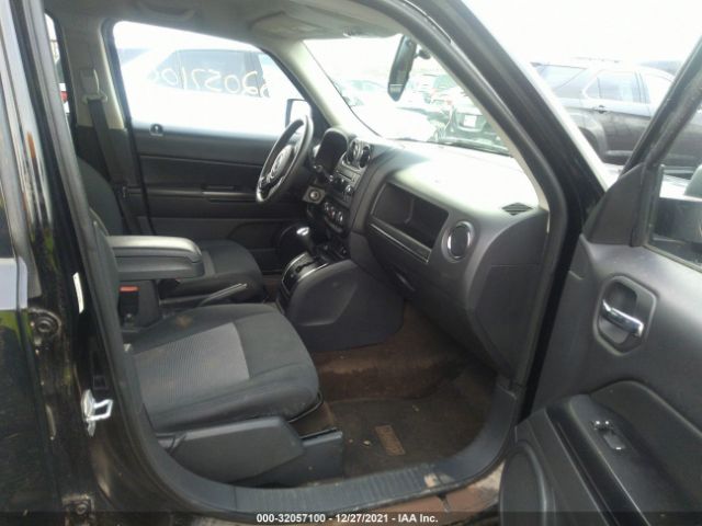 Photo 4 VIN: 1C4NJPBA0DD186445 - JEEP PATRIOT 