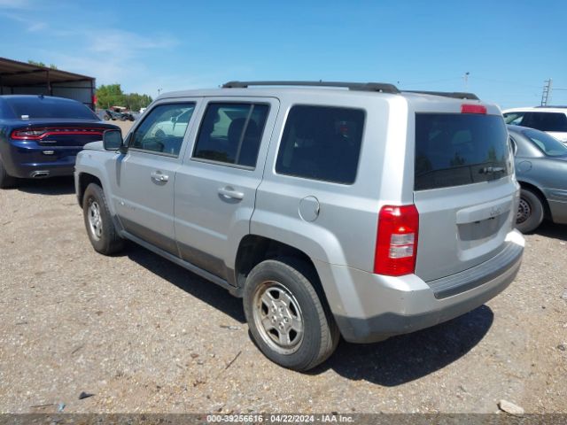 Photo 2 VIN: 1C4NJPBA0ED542331 - JEEP PATRIOT 