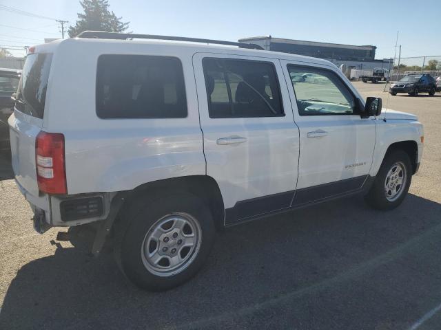 Photo 2 VIN: 1C4NJPBA0ED772208 - JEEP PATRIOT 