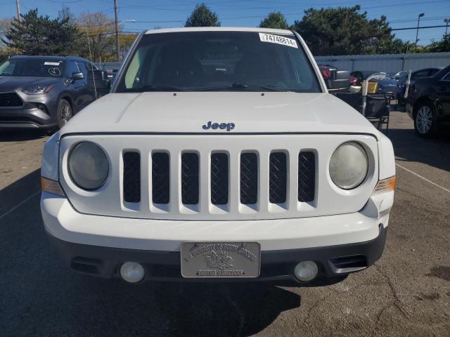 Photo 4 VIN: 1C4NJPBA0ED772208 - JEEP PATRIOT 