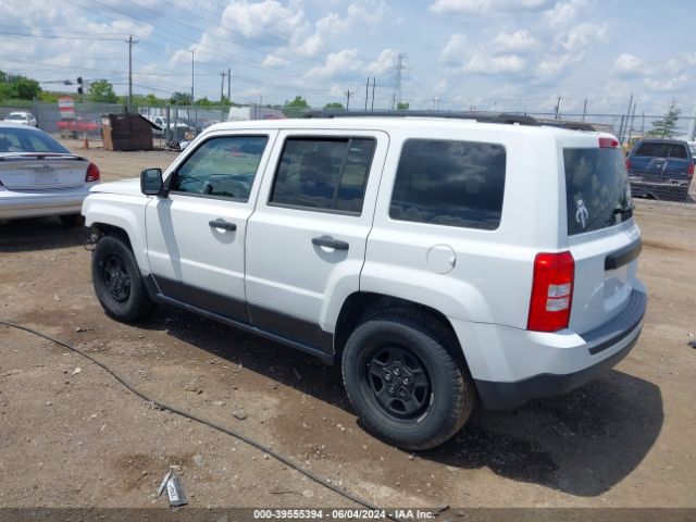 Photo 2 VIN: 1C4NJPBA0ED870509 - JEEP PATRIOT 