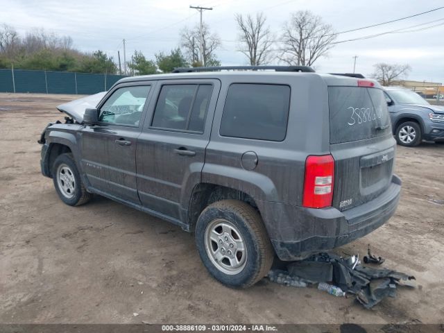 Photo 2 VIN: 1C4NJPBA0ED882868 - JEEP PATRIOT 