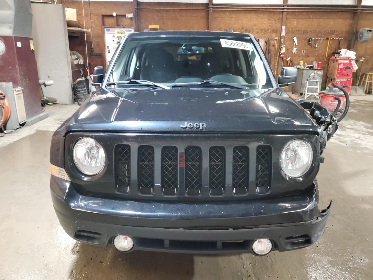 Photo 4 VIN: 1C4NJPBA0FD318638 - JEEP LIBERTY (PATRIOT) 