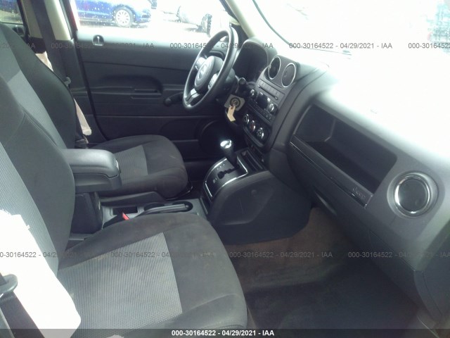 Photo 4 VIN: 1C4NJPBA0GD537374 - JEEP PATRIOT 