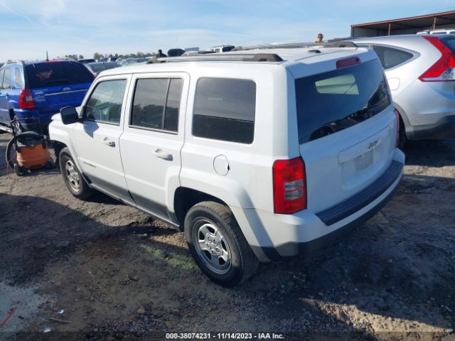 Photo 2 VIN: 1C4NJPBA0GD669468 - JEEP PATRIOT 