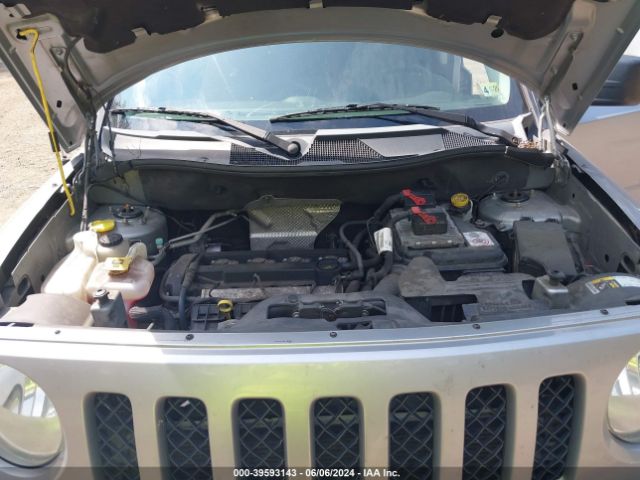 Photo 9 VIN: 1C4NJPBA0GD722556 - JEEP PATRIOT 