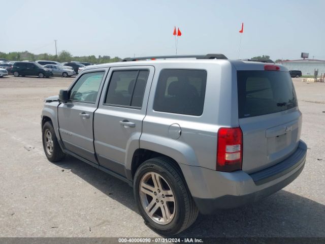 Photo 2 VIN: 1C4NJPBA0GD734769 - JEEP PATRIOT 