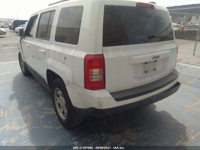 Photo 2 VIN: 1C4NJPBA0GD742466 - JEEP PATRIOT 