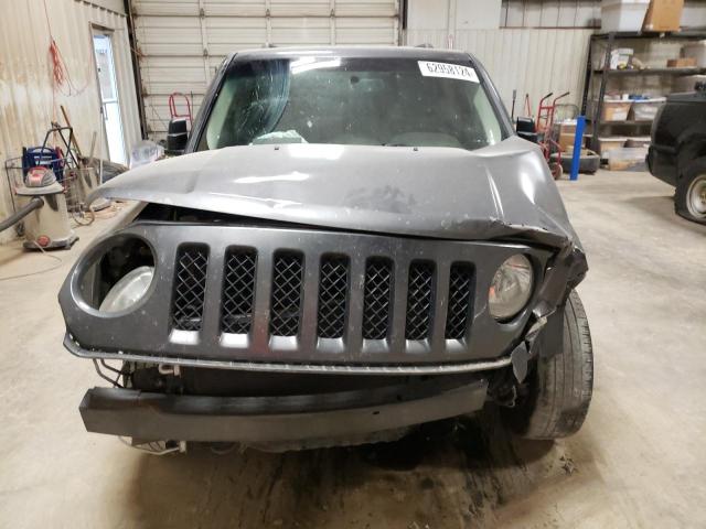 Photo 4 VIN: 1C4NJPBA0HD148946 - JEEP PATRIOT SP 