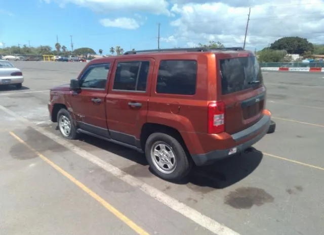 Photo 2 VIN: 1C4NJPBA1CD586920 - JEEP PATRIOT 