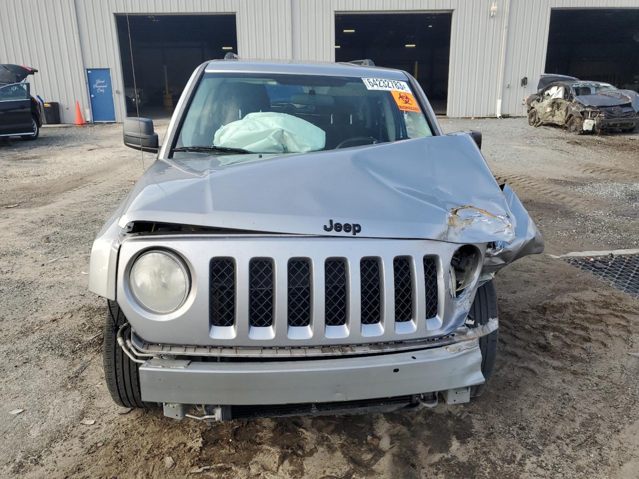 Photo 4 VIN: 1C4NJPBA1ED850110 - JEEP LIBERTY (PATRIOT) 