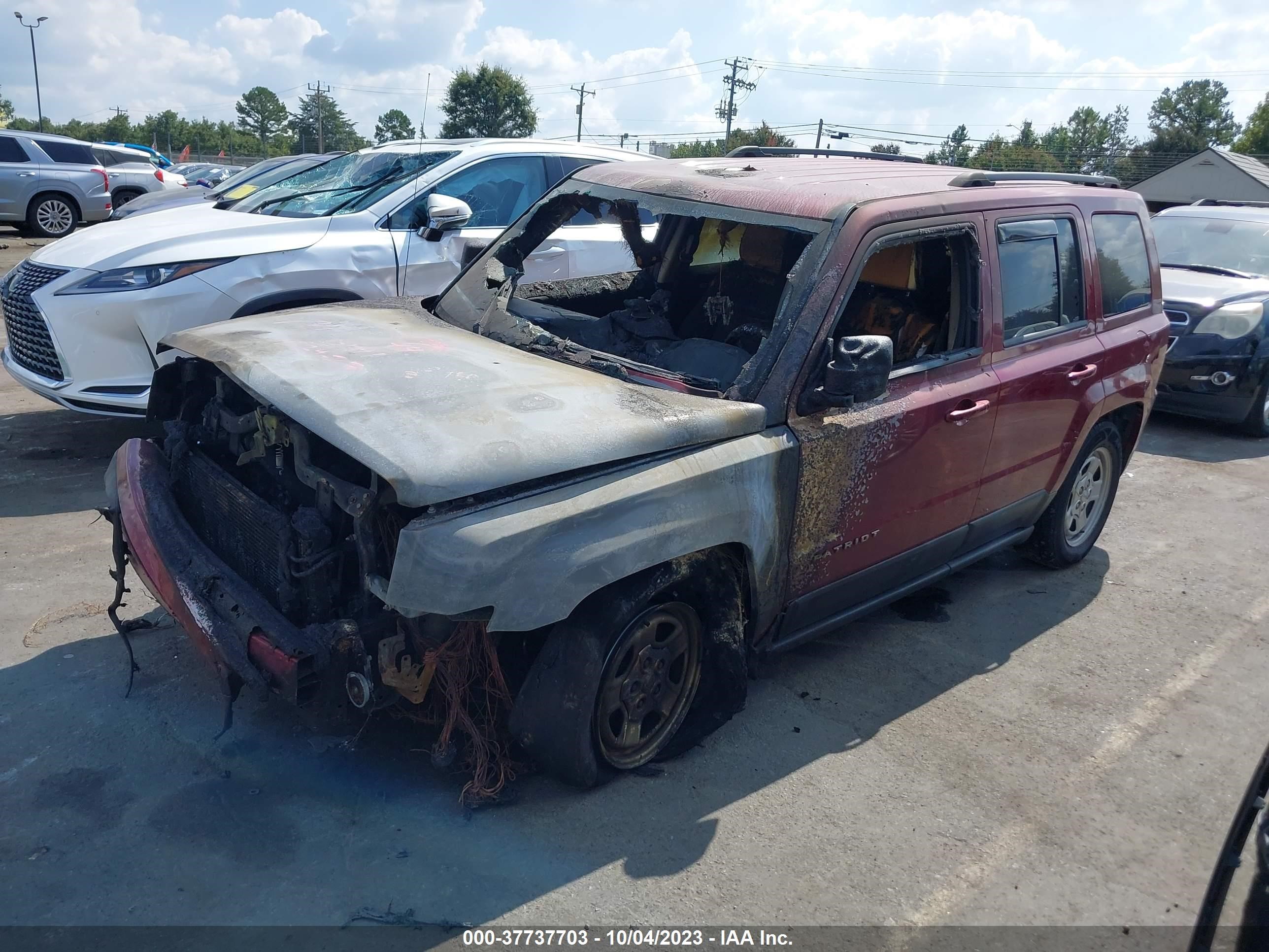 Photo 1 VIN: 1C4NJPBA1FD235591 - JEEP LIBERTY (PATRIOT) 