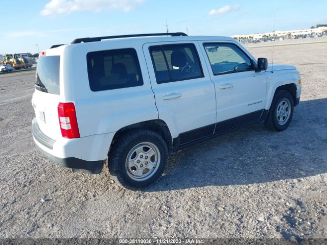 Photo 3 VIN: 1C4NJPBA1FD418652 - JEEP PATRIOT 