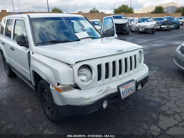 Photo 5 VIN: 1C4NJPBA1GD519093 - JEEP PATRIOT 