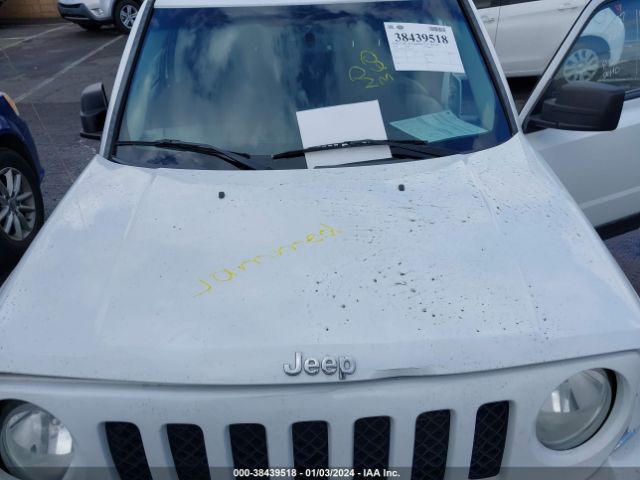 Photo 9 VIN: 1C4NJPBA1GD519093 - JEEP PATRIOT 